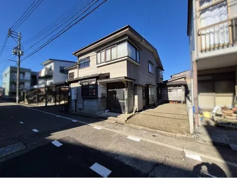 Teramachi 2 (Takada Station) 4.5 million yen