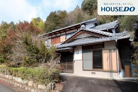 Koka-shi, Kouga Konan-cho Nogawa (Terasho Sta.) 2F 13SDK

3,980,000 yen