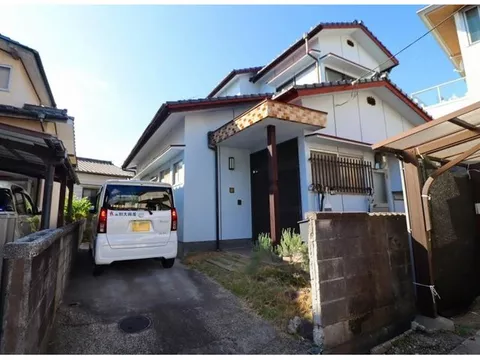 ☆ A 2-story house located in a quiet residential area