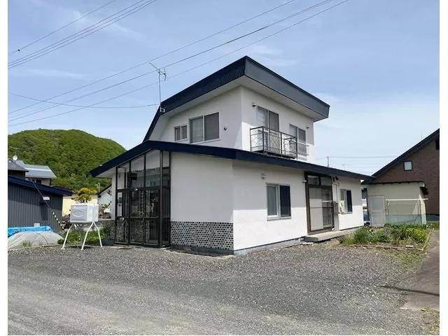 Other details: Contact person: Hokuou Shouji Co., Ltd., Facilities: Public water supply, public sewer, city gas, Parking: Car space