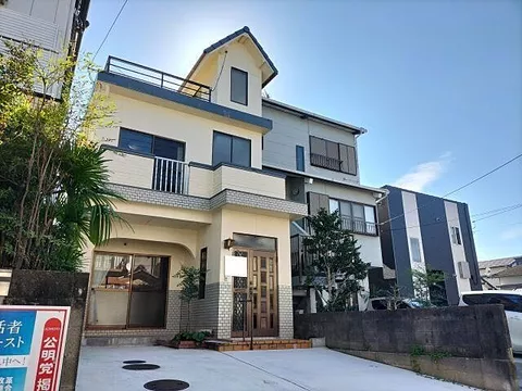 Used single-family home / Kochi City Takeshima Town Used House /