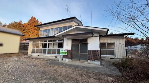 Nishishirakawa County, Nakajima Village, Oaza Futakotsuka, Aza Koshiyama (Izumizaki Station), 2-story, 7DK