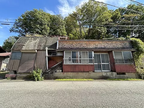 Used single-family home in Anayama Town, Nirasaki City