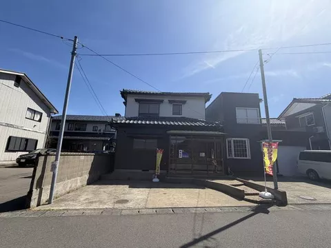 Fukui City, Saburo-maru 2-chome (Nikka Chemical Mae Station) 2-story 4LDK