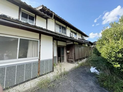 ▲■●Kakitsubo, Sando-cho (used house) ▲■●Parking for 3 cars on a spacious approximately 200 tsubo lot