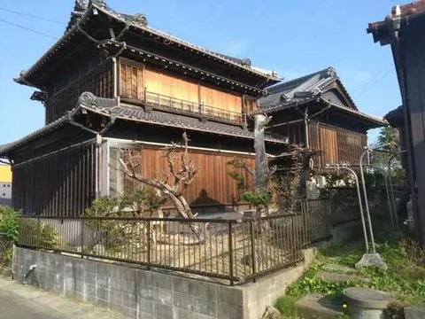 Tokoname City Kanayama Aza Ishida (Kamakita Station) 3-story 9DK