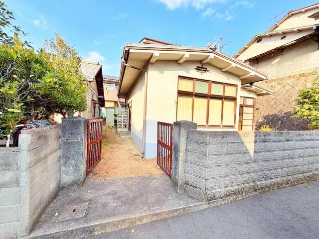 Onomichi City, Mukaitou Town (Onomichi Station) 2-story building 5K