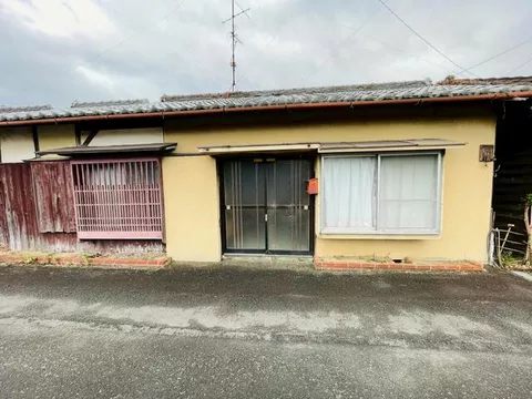 Higashikagawa-shi, Matsubara (Sanukishirotori station) Single-story building, 3K

1.5 million yen