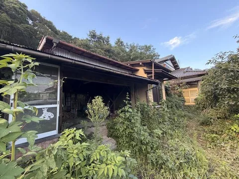 Aikō-gun, Aikawa Town, Nakatsu (Hon-Atsugi Station) 2-story building 6DK