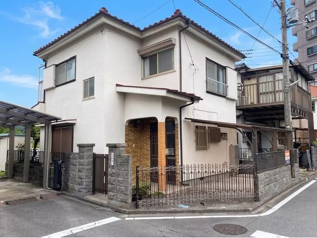 Why not start a new life in this south-facing house bathed in sunlight? 【Vacant】