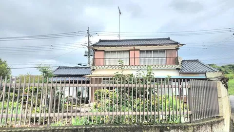 Tochigi City, Iwafune Town Tachioka (Iwafune Station) 2-story building 10DK