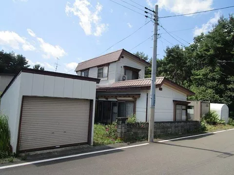How about a renovation in a nature-rich residential area?