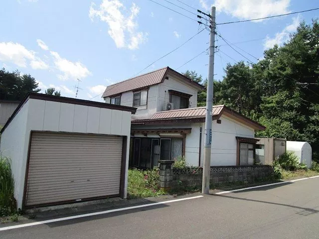 How about a renovation in a nature-rich residential area?