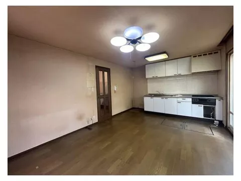 [Open House Held] [Current Sale/Tsutui Yatsuhashi] 4 parallel parking spaces available/Office included 3LDK