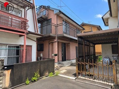 A living environment that is easy for families with children, close to elementary schools and shopping facilities!