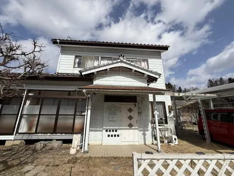 Kashiwazaki City, Nishiyama Town, Ikeura (Reihai Station) 2-story 6DK