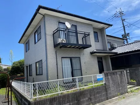 Arao City, Yotsuyama-cho 2-chome (Arao Station) 2-story building 4DK