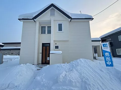 Used single-family home in Wakakusa Town, Mikasa City