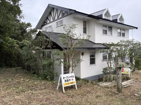 Nishi-Uwa County Ikata Town Takamo 2-story 3LDK