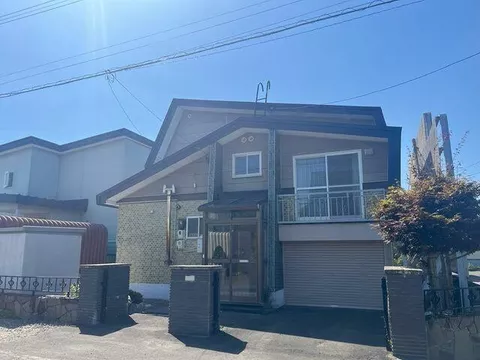 Iwamizawa City, Midorigaoka 1-chome (Iwamizawa Station), 2-story, 5SLDK
