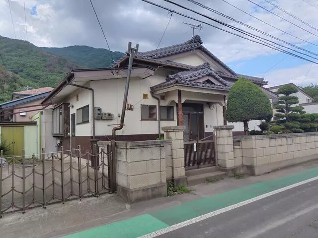 Chikuma City Oaza Tokura (Tokura Station) single-story 3K