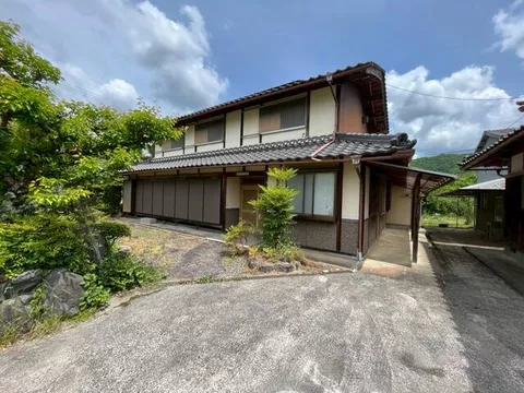 Funai County, Kyotanba Town, Shimoyama Nakado (Shimoyama Station) 2-story 8DK