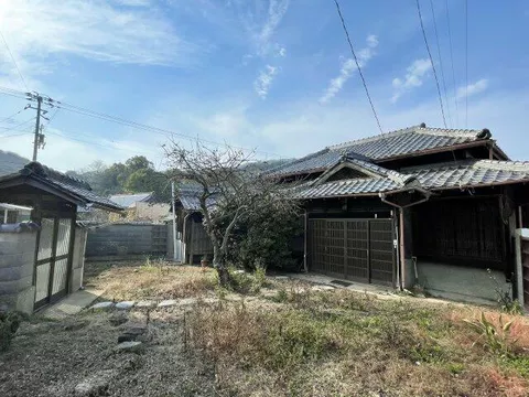 Mitoyo City, Takuma Town, Hako (Takuma Station) Single-story building 5DK