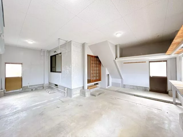 [Open House] Interior and exterior renovations completed / Parking for 1 car available / 4 minutes by car to Ishidahama Beach