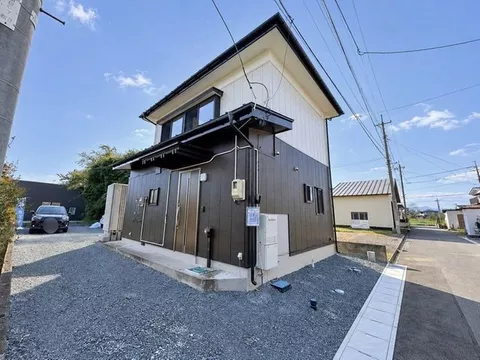 [Open House] [Interior and exterior renovation completed] [New water facilities replaced] Garden space available