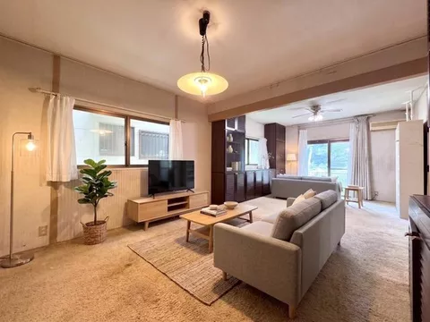 Land area over 156 tsubo × all rooms over 6 tatami mats! A bright home located in a quiet residential area.