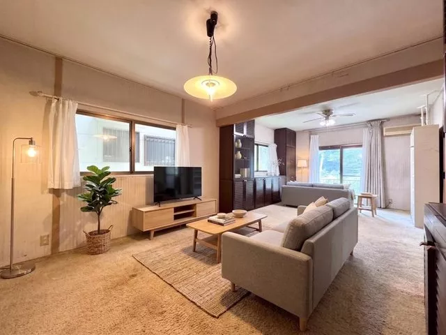 Land area over 156 tsubo × all rooms over 6 tatami mats! A bright home located in a quiet residential area.