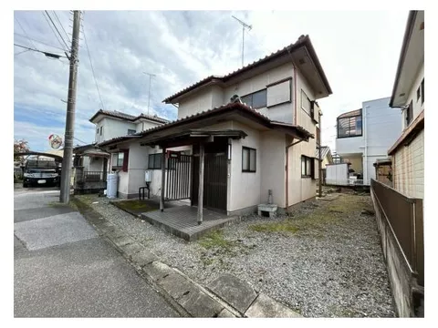 [Open House] 230m to the nearest station, in a quiet residential area with little traffic.