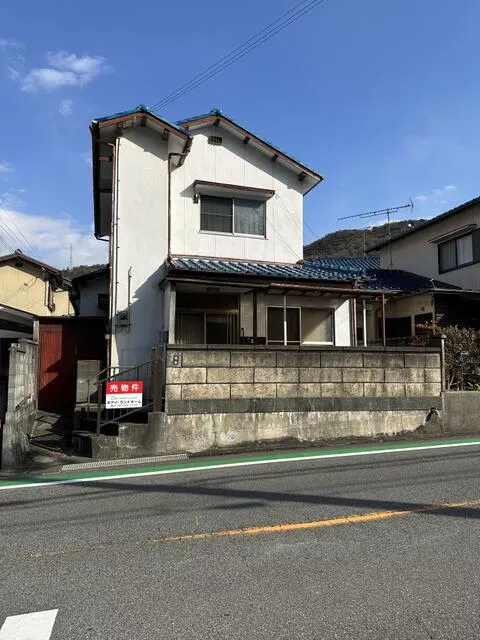 2F 5DK in Furuikehonmachi, Aioi city (Aioi Sta.)

2,000,000 yen
