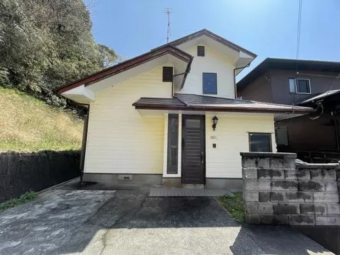 Yamaguchi Prefecture, Shimonoseki City, Yasuoka-cho 4-chome (Yasuoka Station) 2-story building 3LDK