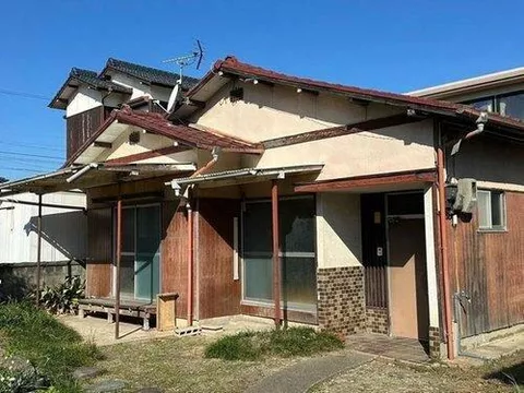Matsukamiko 1-chome, Niihama-city (Takihama station) Single-story building, 3DK

2.5 million yen