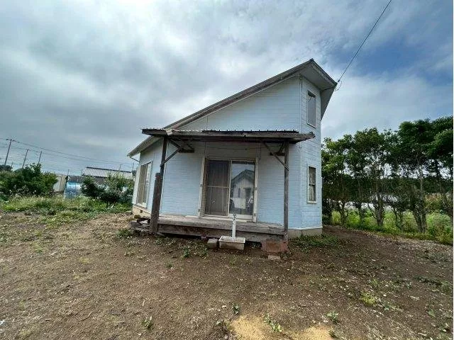 9 minutes on foot to the coast♪ 6 minutes by car to the supermarket♪ Can be used as a vacation home♪ In the garden