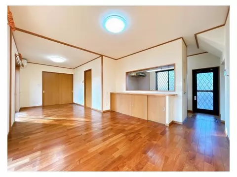 【Open house held】New earthquake-resistant compliance / Parking for 2 cars / 1100m to Chuo Elementary School, 14 minutes on foot