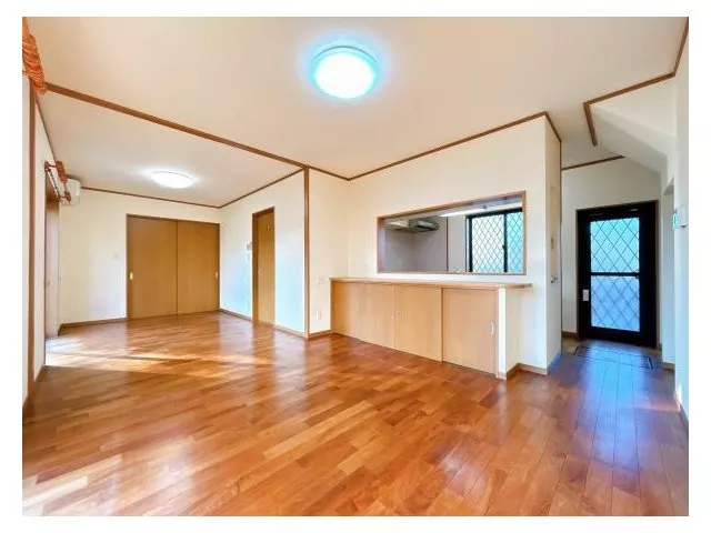 【Open house held】New earthquake-resistant compliance / Parking for 2 cars / 1100m to Chuo Elementary School, 14 minutes on foot