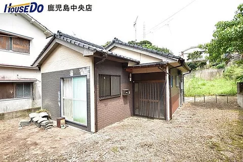 Used single-family home Higashisakamoto 4-chome, used house
