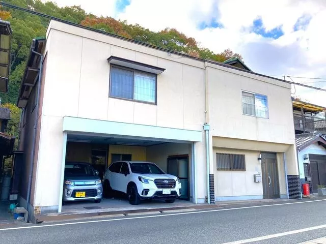 Asakuchi City, Kamogata Town, Kamogata (Kamogata Station) 2-story building 9SDK