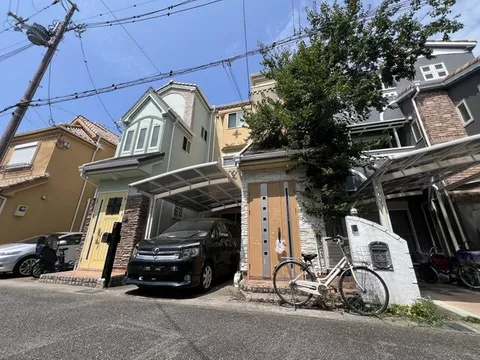 The total floor area is 99㎡! We also offer renovation proposals.