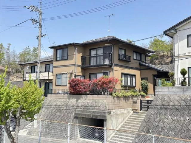 Yaki-yama Higashi 1-chome, Kure City 2 stories, 4LDK
