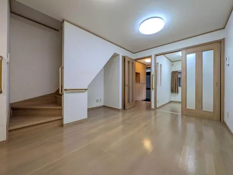 ◆ Renovated in 2012, 3SDK ♪ The road in front is a safe public road ♪ Viewing is possible ♪