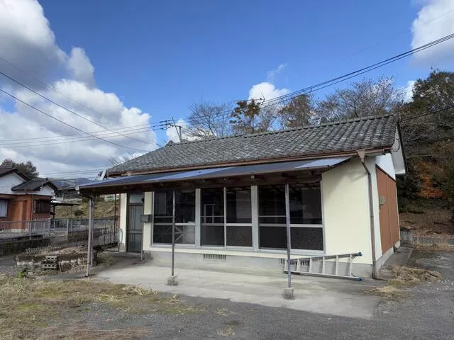 Ebino City, Oaza Okamatsu (Kyomachi Onsen Station) Single-story building 4DK