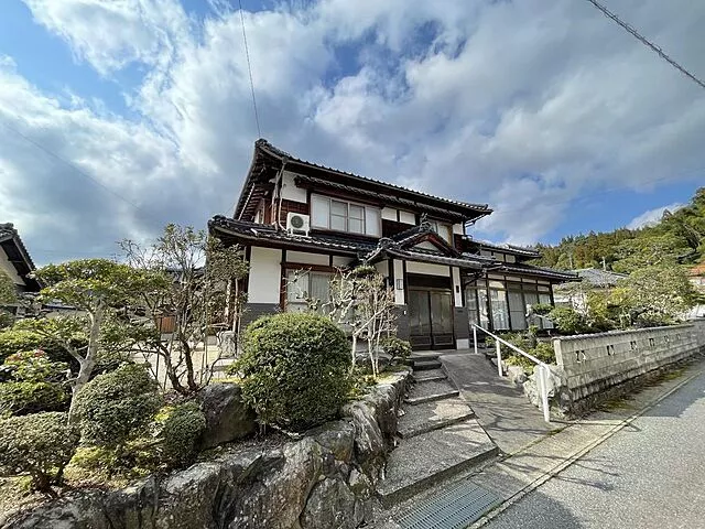 Used single-family home in Yamada, Misasa Town