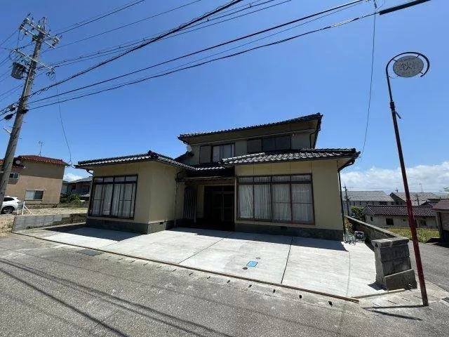 Tsurugaoka 3 (Uchinada Station) 12.8 million yen