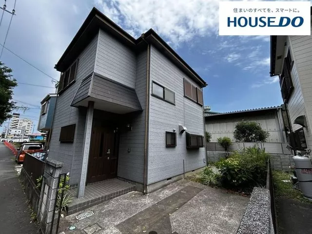 16 minutes on foot from Tōkaidō Line "Kōzutsu"! A 4LDK house with a garden in a convenient location with various living facilities.