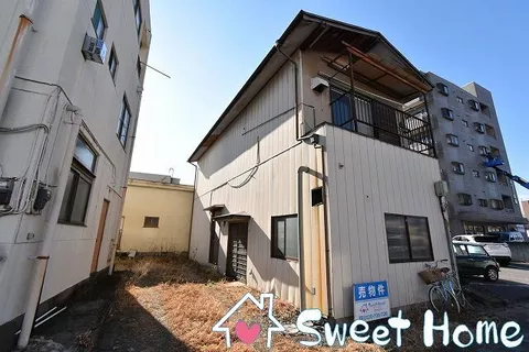 Nishiki-cho 3-chome, Kiryu-shi, Kiryu (Kiryu Sta.) 2F 4K

2,000,000 yen