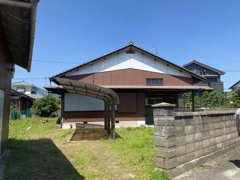 Saijo-city Kuniyasu (Iyo Miyoshi Sta.) 2F 5DK

5,000,000 yen