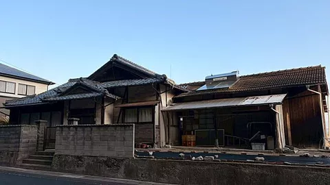 Used single-family home in Takuma Town, Takuma, detached house with a view of the beautiful islands of Setouchi